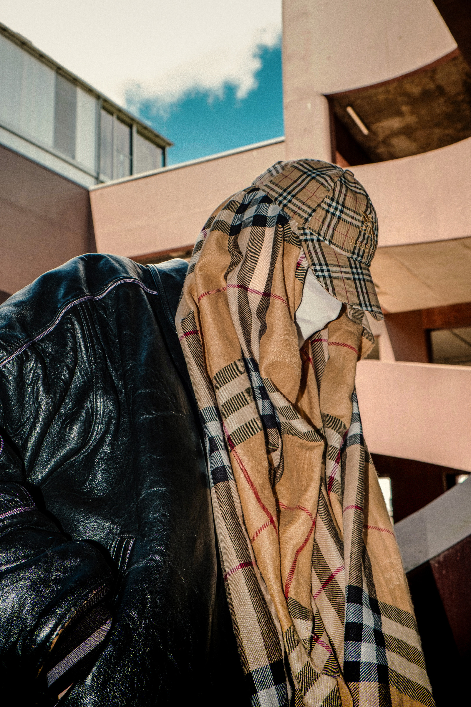 FKE pour FKE — STONES_RAW / Corentin Vaillant